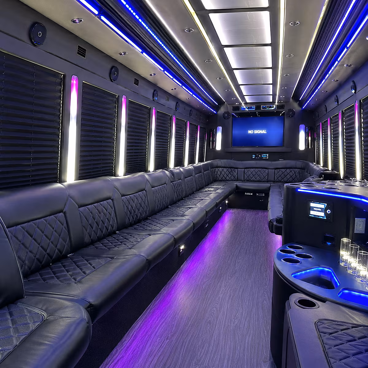des moines 30 passenger party bus inside