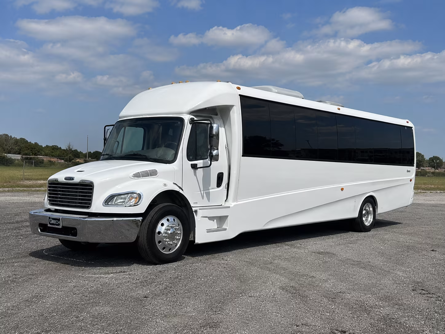 des moines 50 passenger party bus