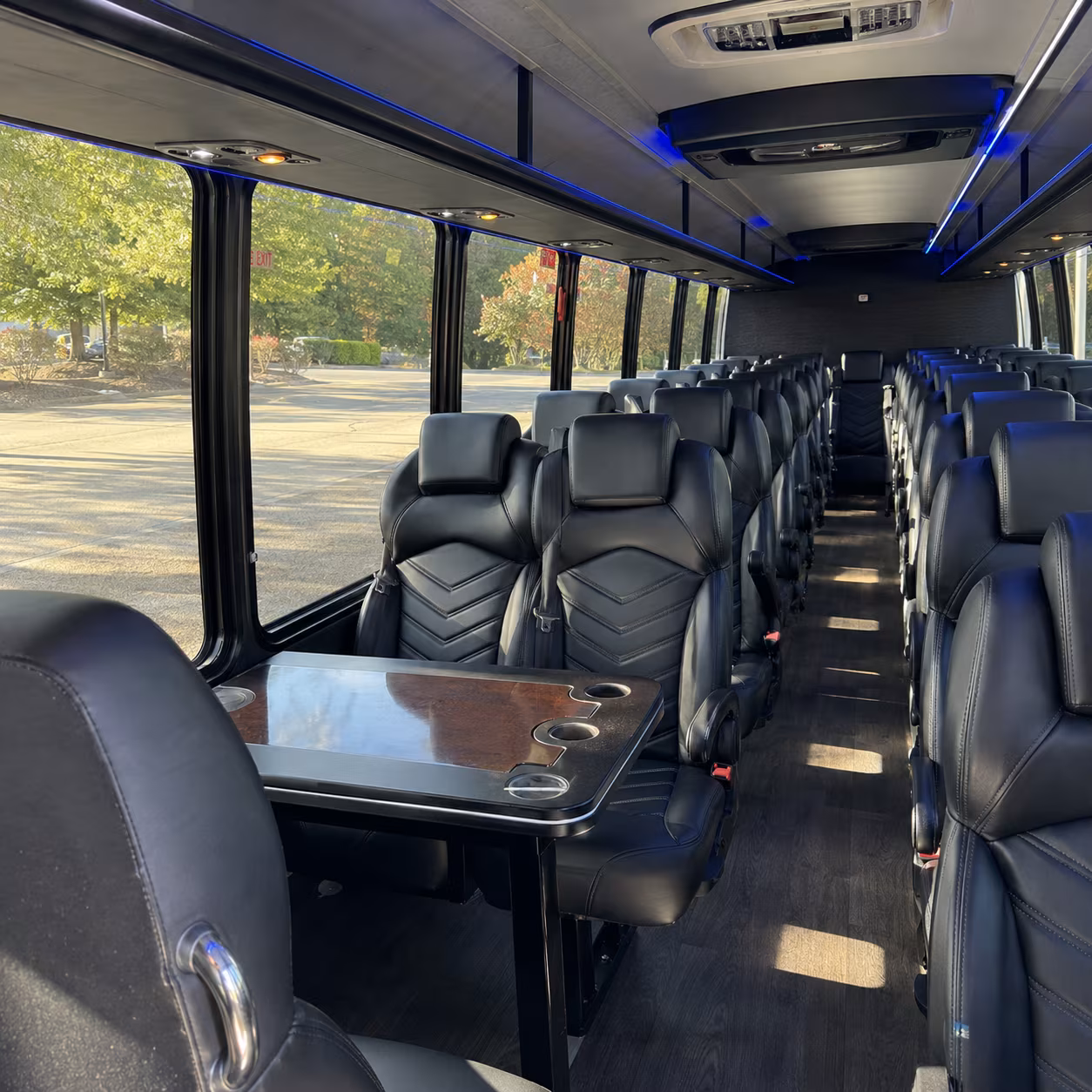 des moines airport transportation onboard seating