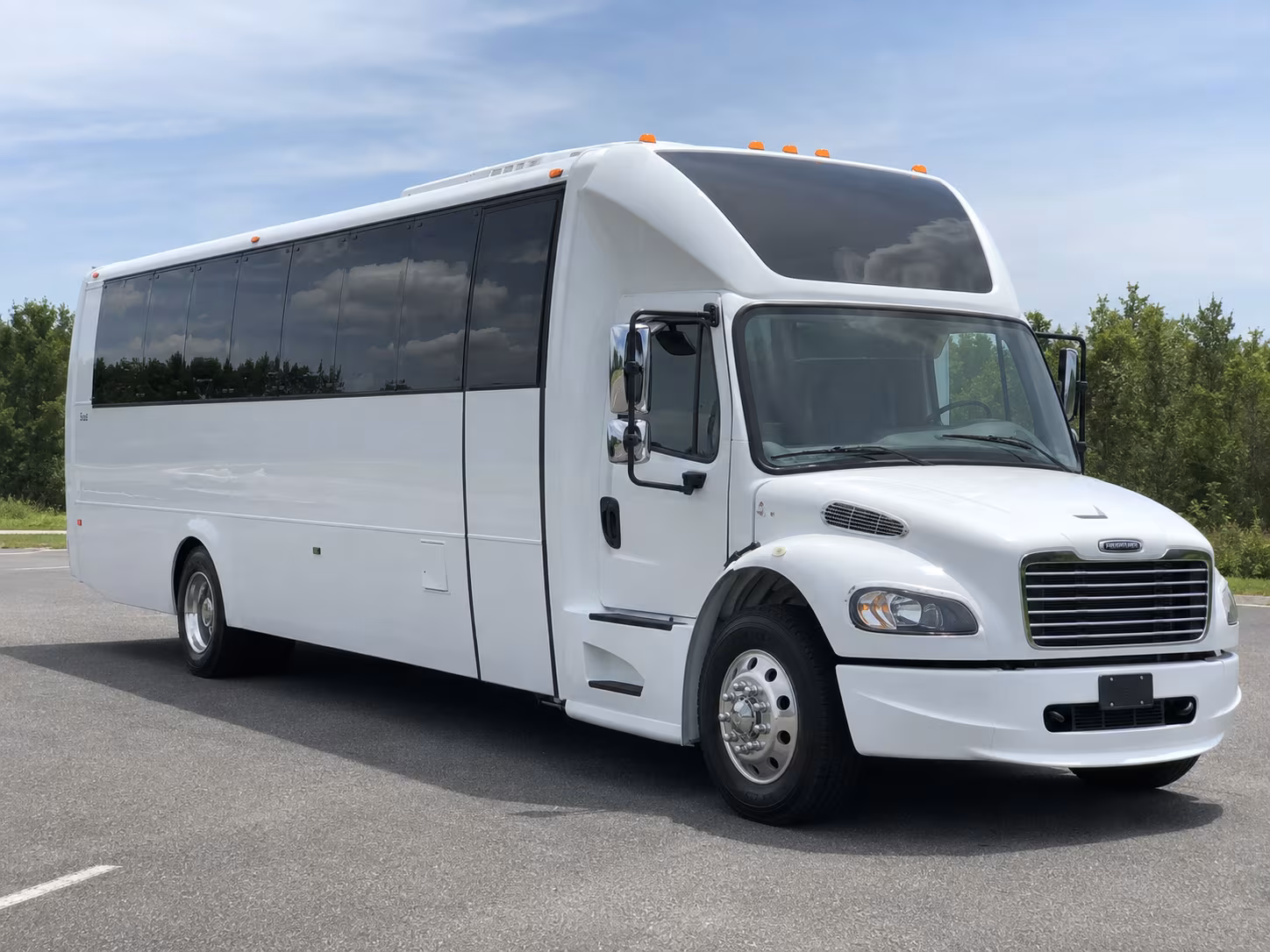 des moines corporate party bus rental