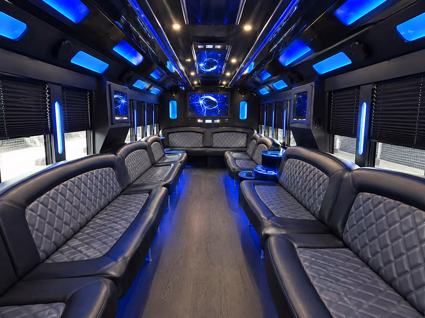 des moines night out party bus rental