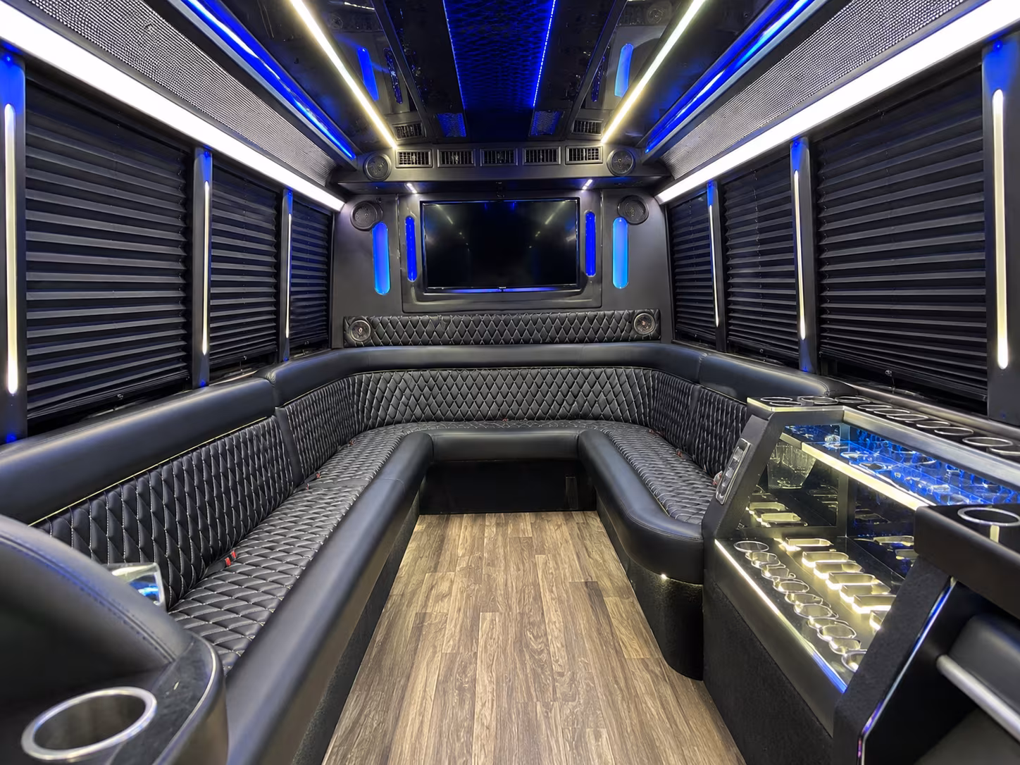 des moines sporting event party bus rental