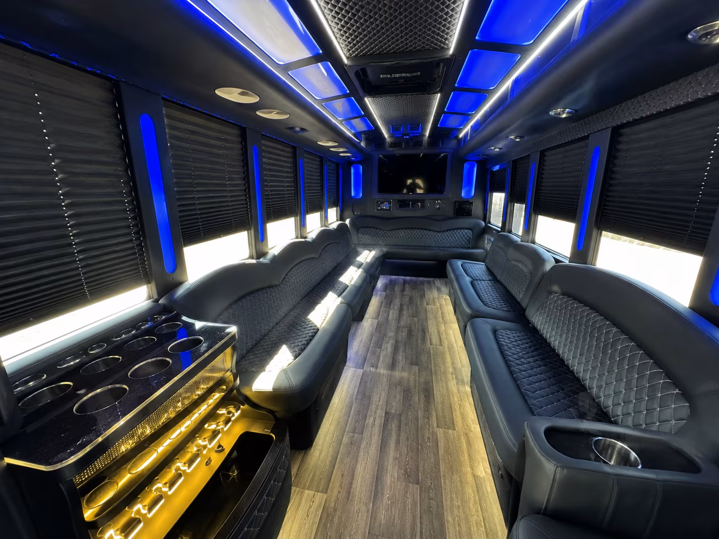 find the perfect party bus for your des moines bachelorette night
