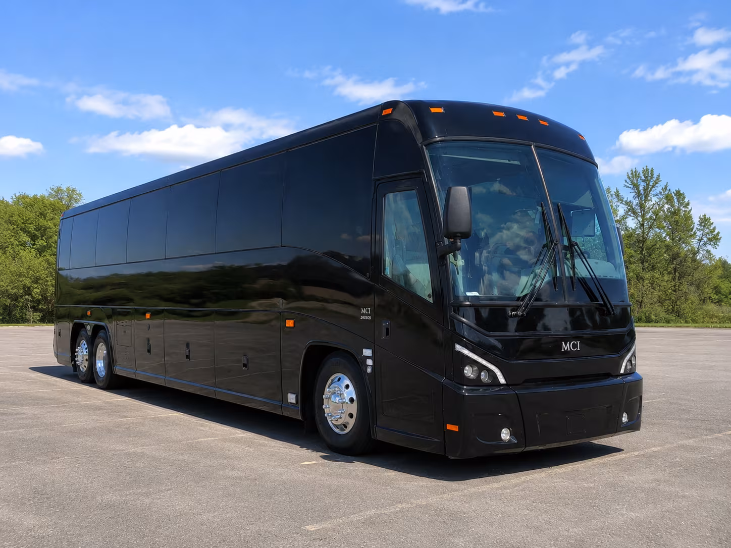 shuttle your guests between downtown hotels and your des moines venue with ease