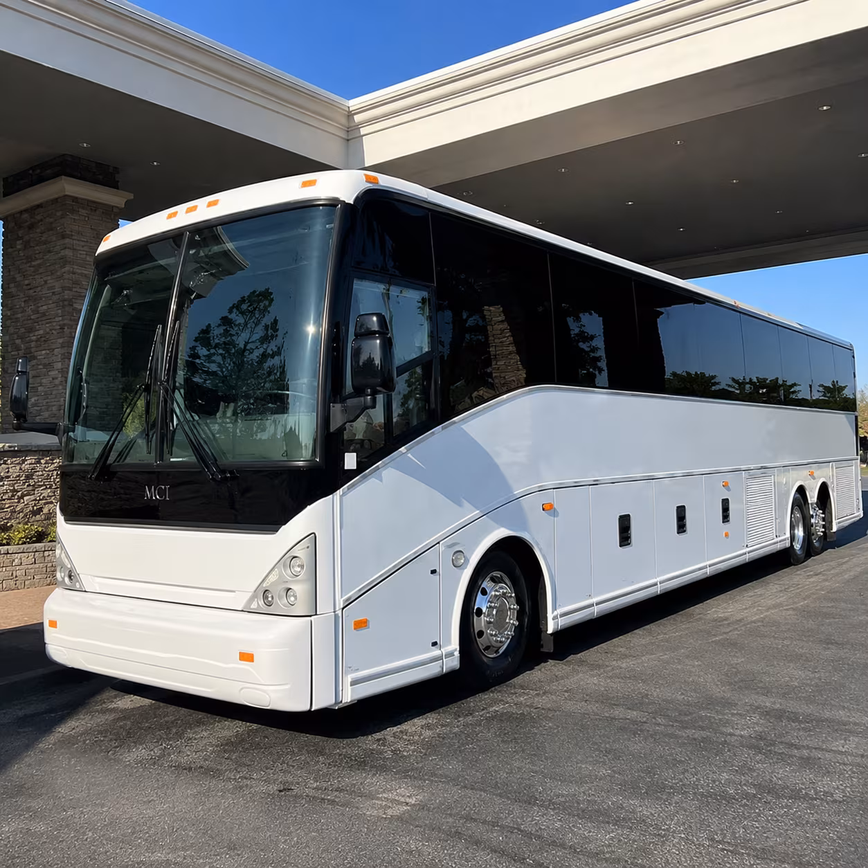 skip the i 235 gridlock des moines employee shuttles handle the commute